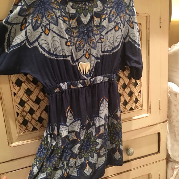 Angie top - Picture 2 of 4